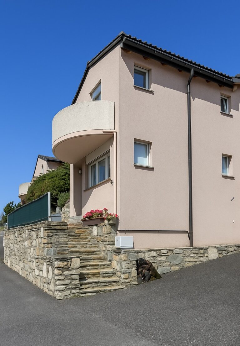 29EFB90C-FF97-46E2-8F10-6B0A5E6237BC