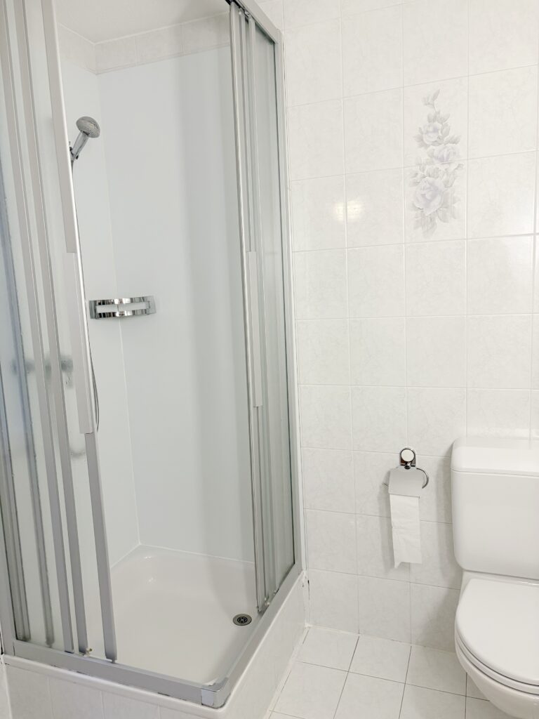 Facetune_21-10-2025-11-19-54