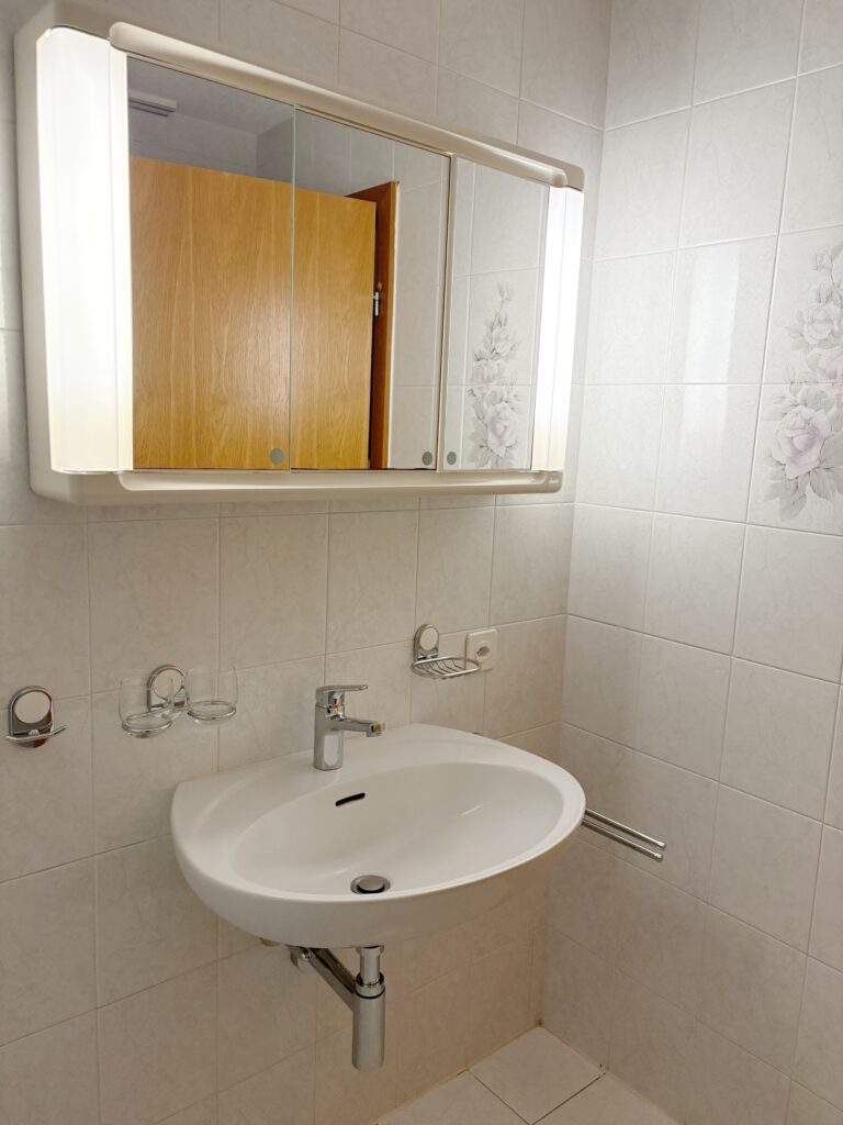 Facetune_21-10-2025-11-20-15